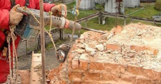 Демонтаж дымовых труб в Дивногорске - профессиональные услуги от Сварной-Двн от 529 руб.