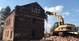 Демонтаж кирпичного дома Дивногорск, цена от 3012 руб.