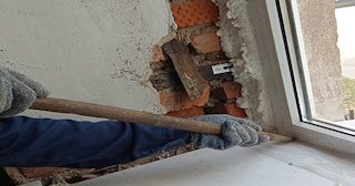 Демонтаж оконных откосов по выгодной цене от 529 руб. в Дивногорске - Сварной-Двн
